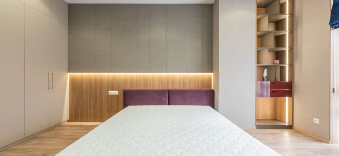 descubre con nuestra guía cómo limpiar y desinfectar tu colchón de casa para que quede tan limpio como este